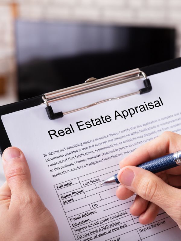 person filling real estateappraisal summerville sc 1